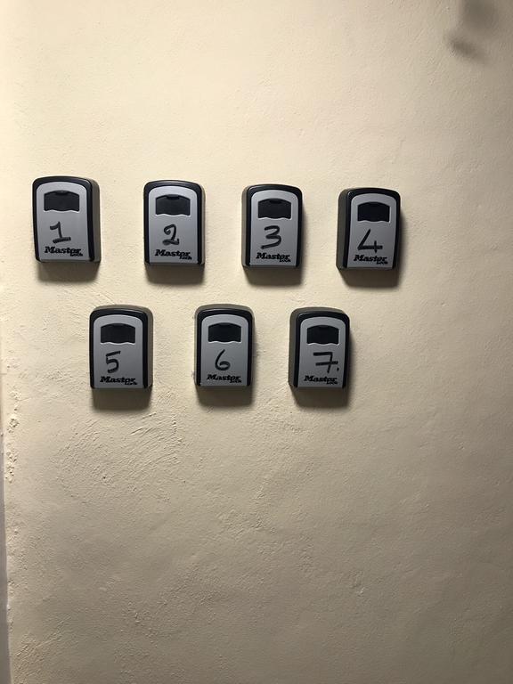 Casa Fresa Franks Serviced Accommodation リヴァプール エクステリア 写真