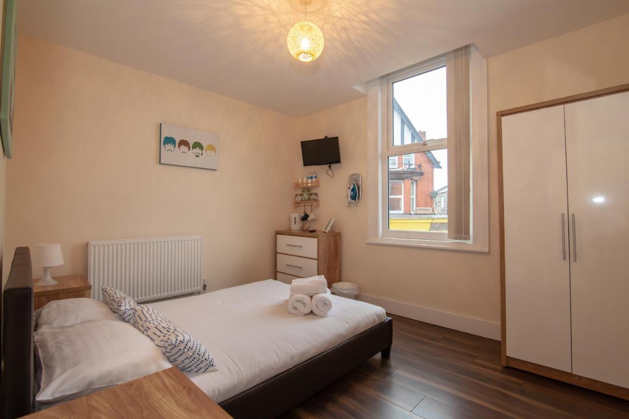 Casa Fresa Franks Serviced Accommodation リヴァプール エクステリア 写真