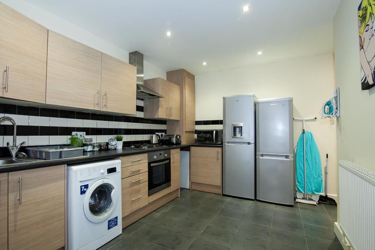 Casa Fresa Franks Serviced Accommodation リヴァプール エクステリア 写真