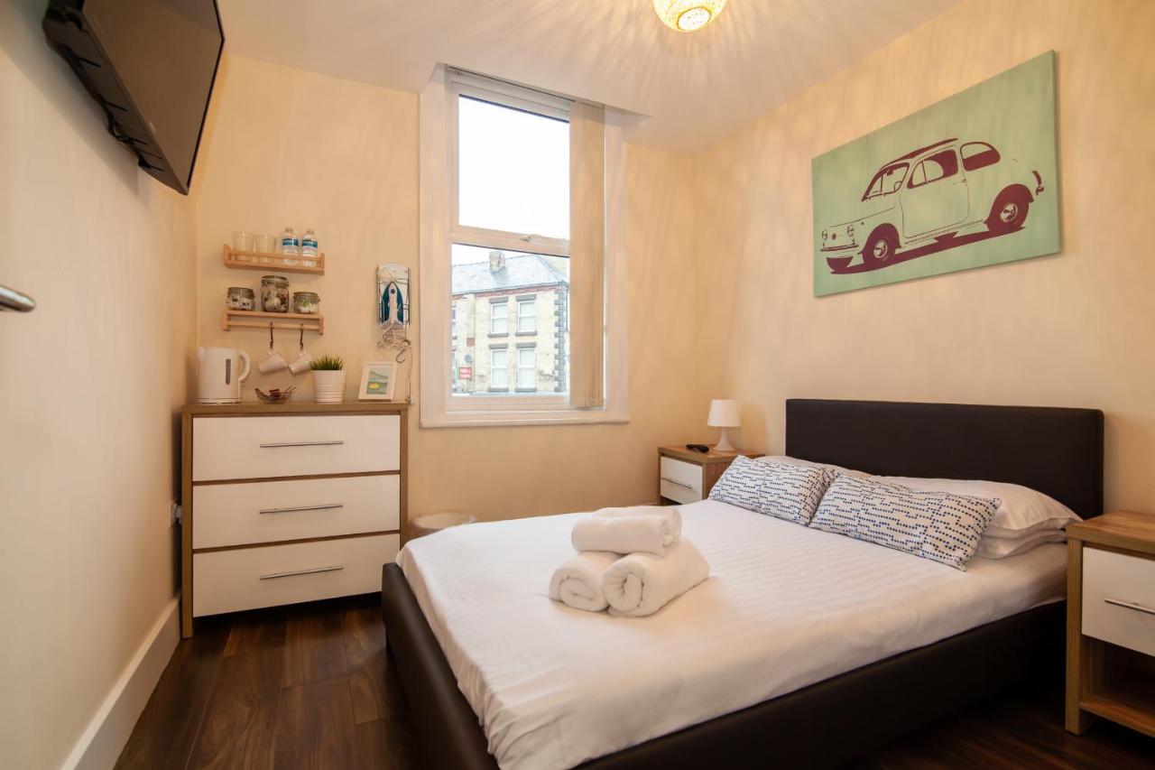Casa Fresa Franks Serviced Accommodation リヴァプール エクステリア 写真