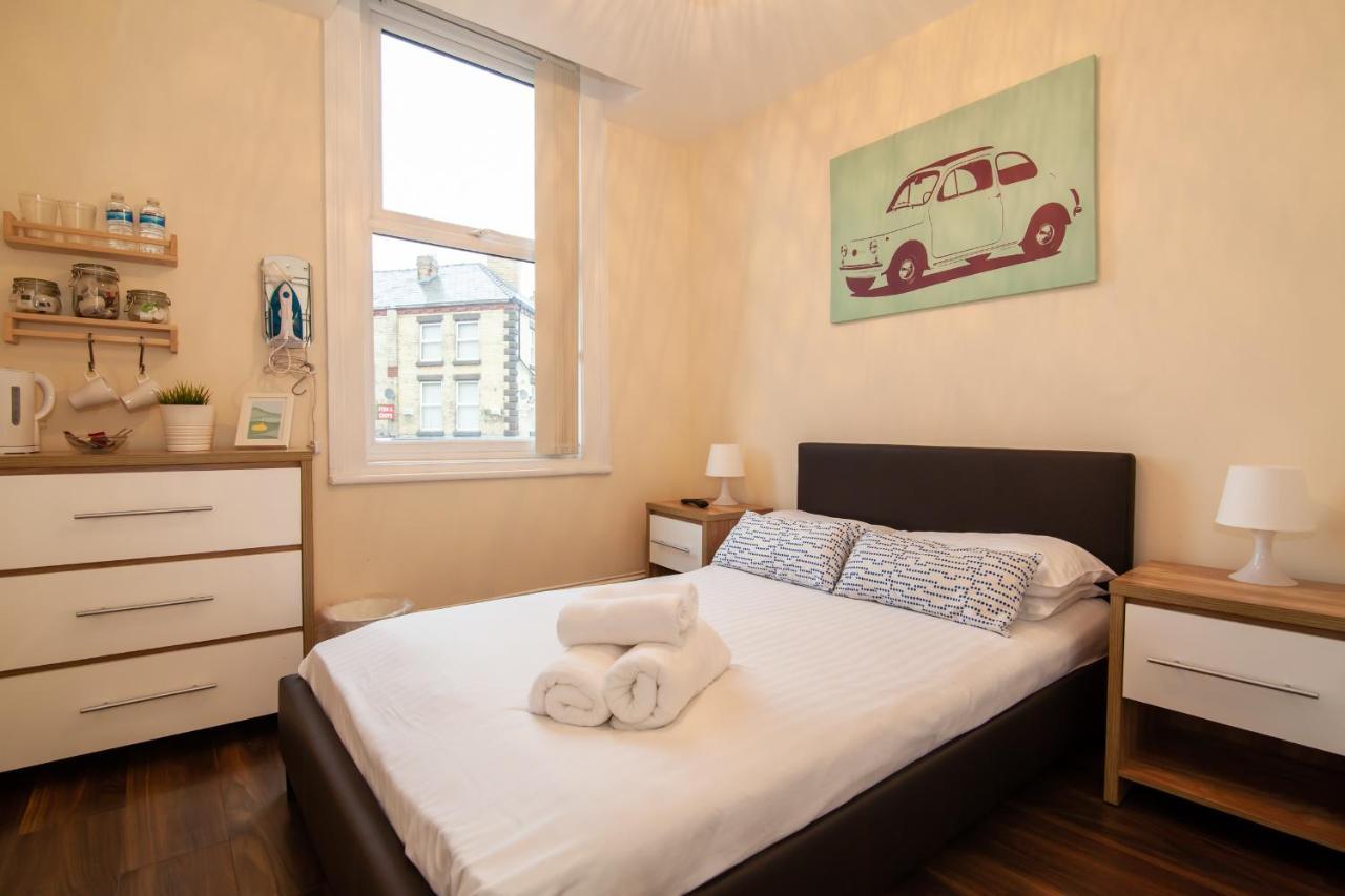 Casa Fresa Franks Serviced Accommodation リヴァプール エクステリア 写真