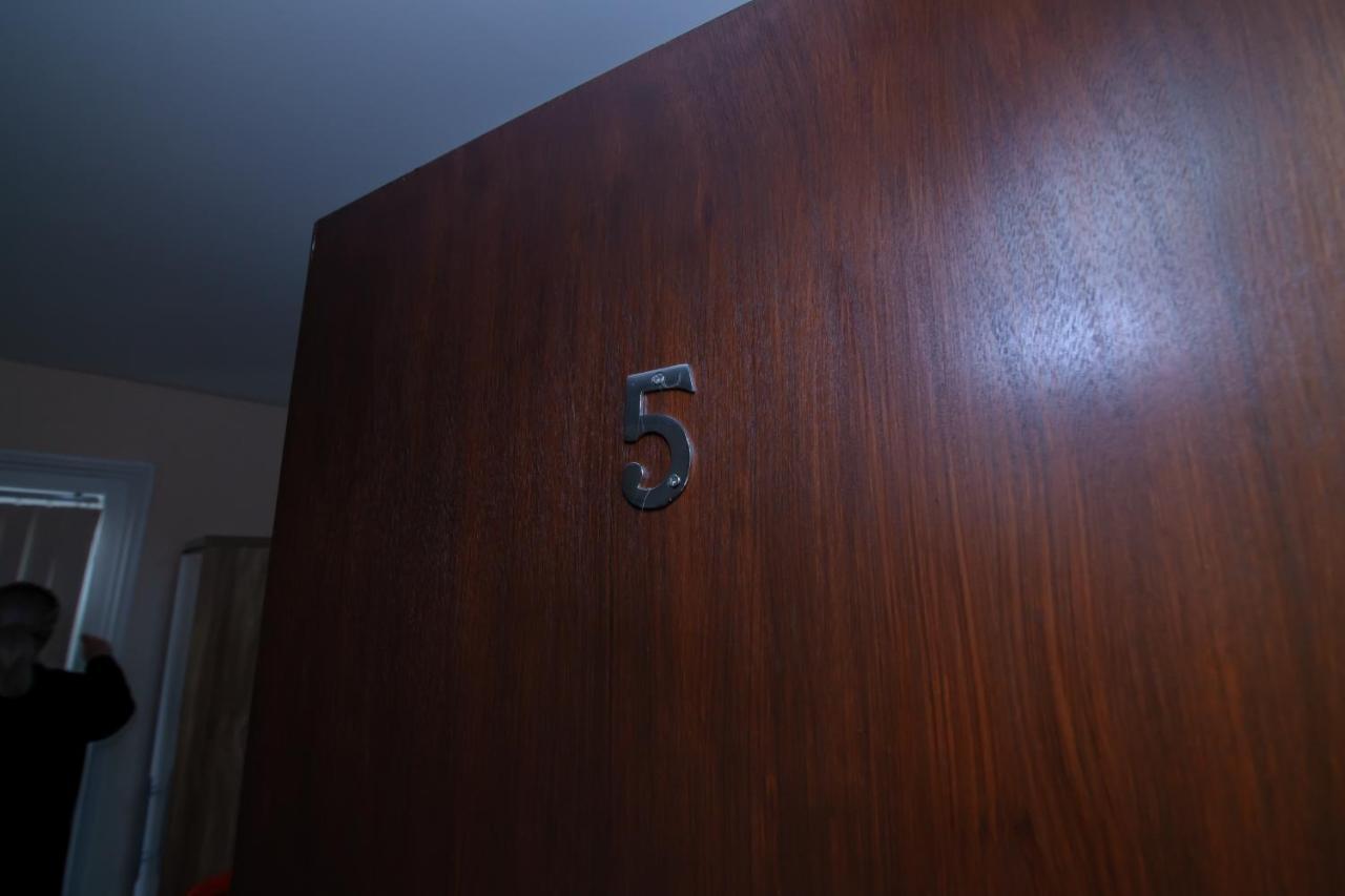 Casa Fresa Franks Serviced Accommodation リヴァプール エクステリア 写真